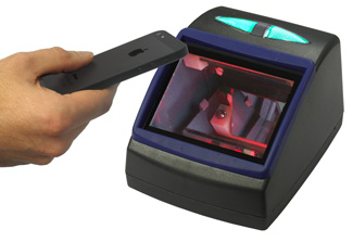 lsr110-with-iphone-5-325px